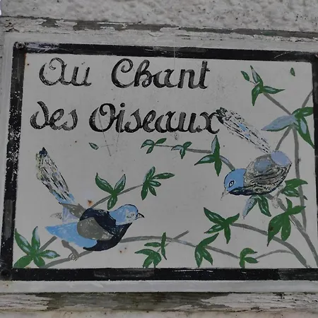 Aux Chants Des Oiseaux * Pernois